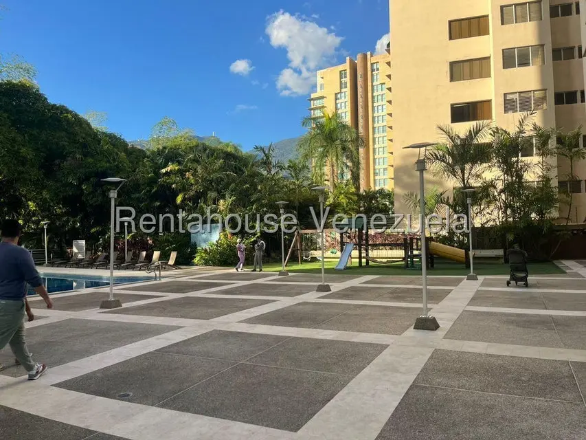 Apartamento (1 Nivel) en Alquiler en Campo Alegre, Distrito Metropolitano - 3