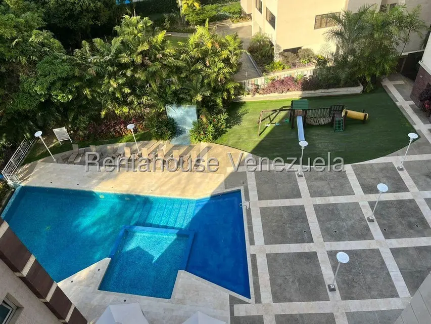 Apartamento (1 Nivel) en Alquiler en Campo Alegre, Distrito Metropolitano - 25