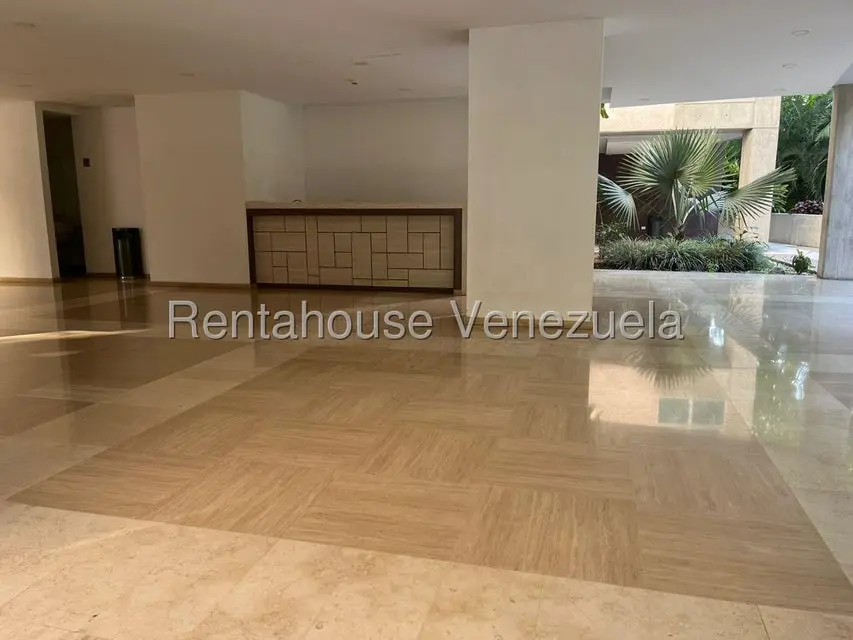 Apartamento (1 Nivel) en Alquiler en Campo Alegre, Distrito Metropolitano - 28