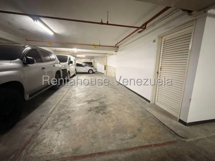 Apartamento (1 Nivel) en Alquiler en Campo Alegre, Distrito Metropolitano - 34