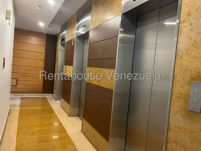 Apartamento (1 Nivel) en Alquiler en Campo Alegre, Distrito Metropolitano - 6