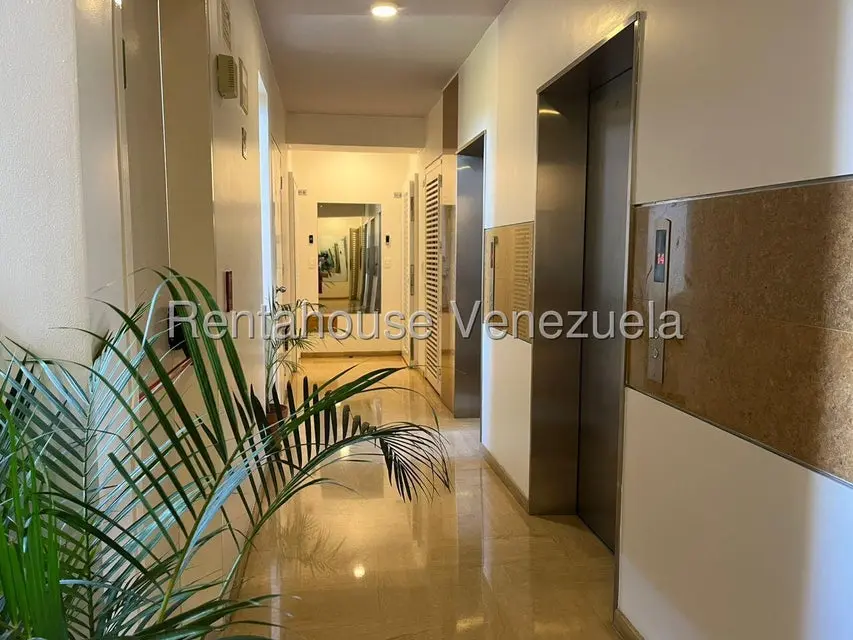 Apartamento (1 Nivel) en Alquiler en Campo Alegre, Distrito Metropolitano - 7