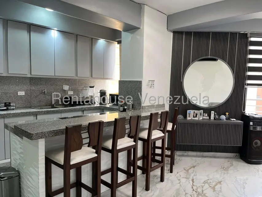 Apartamento (1 Nivel) en Venta en Playa Grande, Vargas - 3