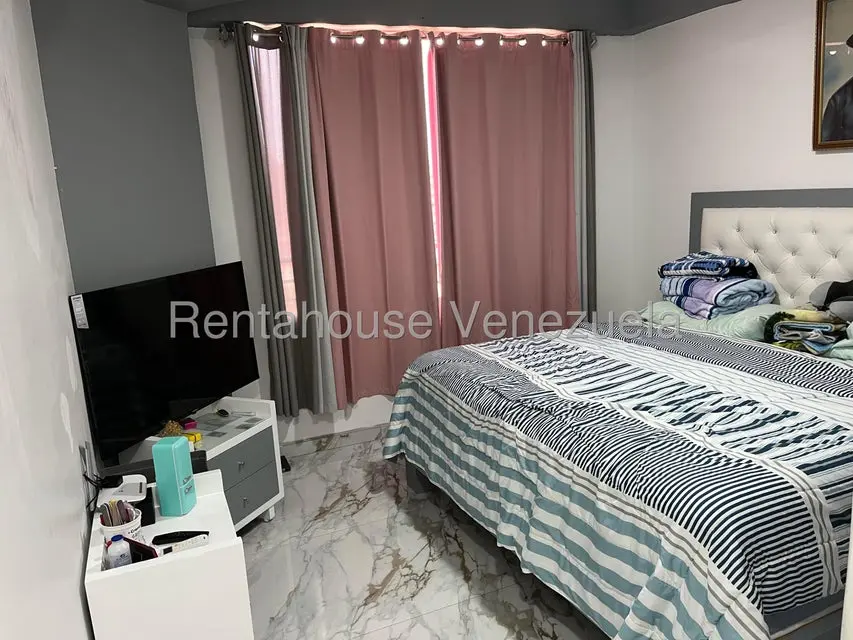 Apartamento (1 Nivel) en Venta en Playa Grande, Vargas - 8