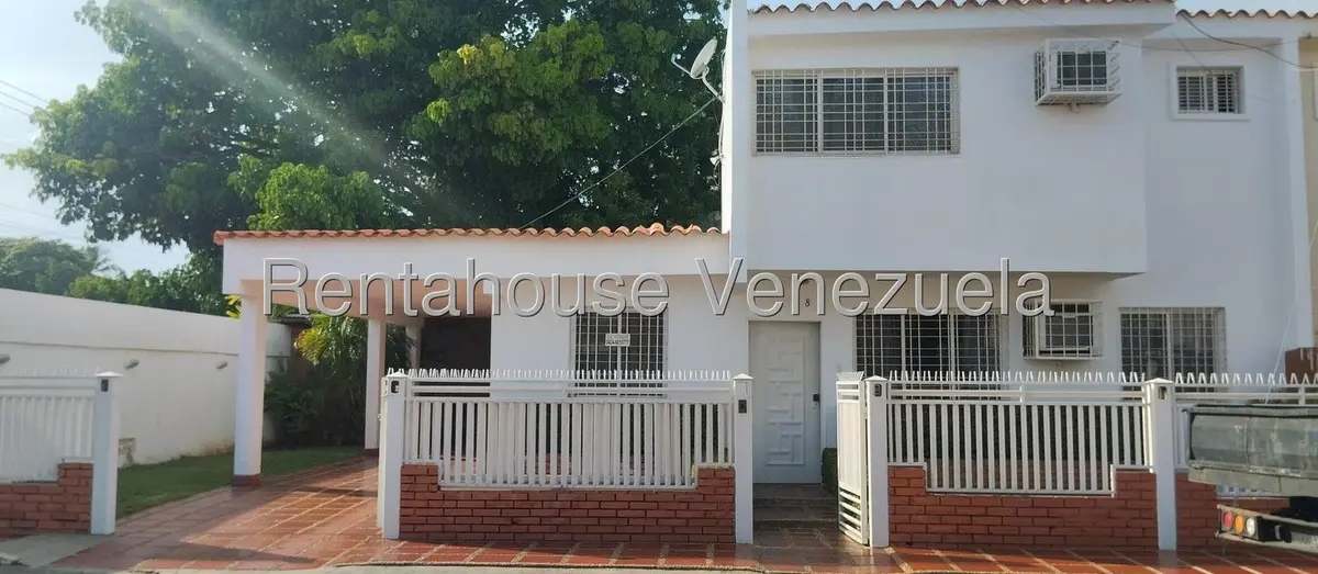 Casa (Duplex) en Venta en Campo Elias, Zulia - 2