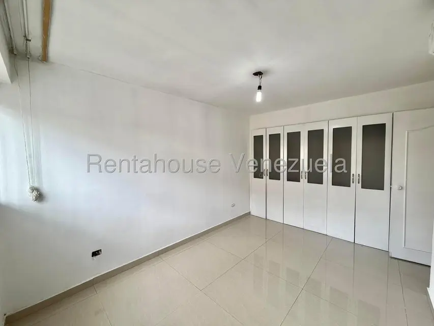 Apartamento (1 Nivel) en Venta en La Urbina, Distrito Metropolitano - 18