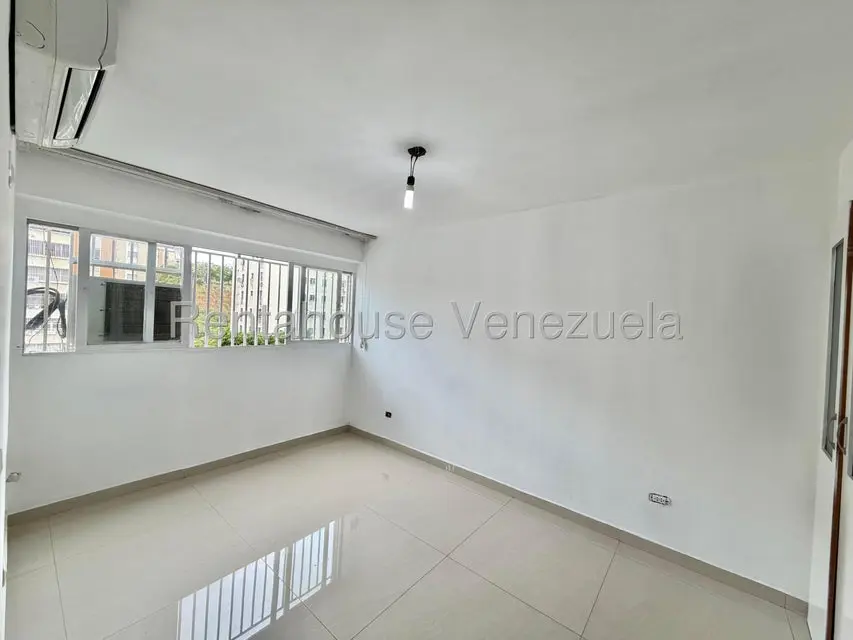 Apartamento (1 Nivel) en Venta en La Urbina, Distrito Metropolitano - 19