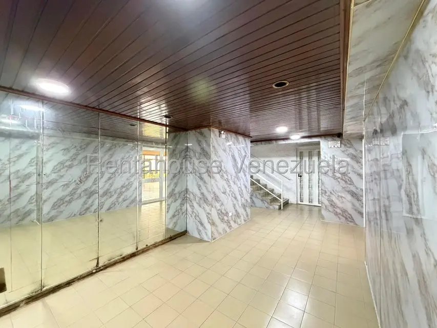 Apartamento (1 Nivel) en Venta en La Urbina, Distrito Metropolitano - 31