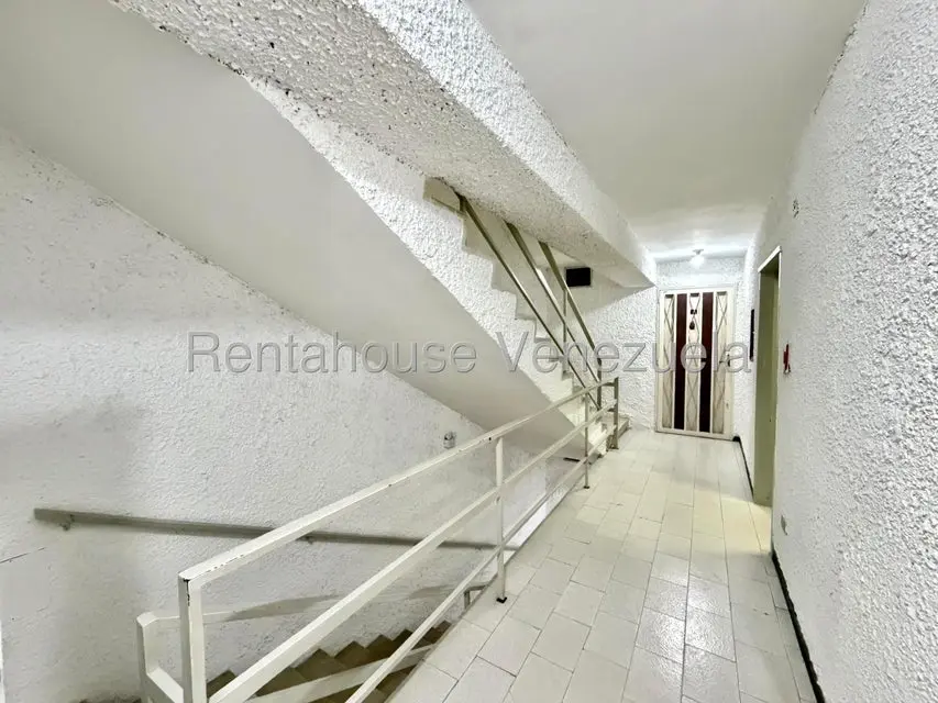 Apartamento (1 Nivel) en Venta en La Urbina, Distrito Metropolitano - 32