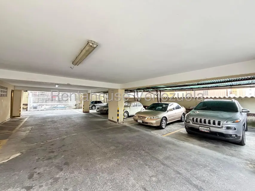 Apartamento (1 Nivel) en Venta en La Urbina, Distrito Metropolitano - 33