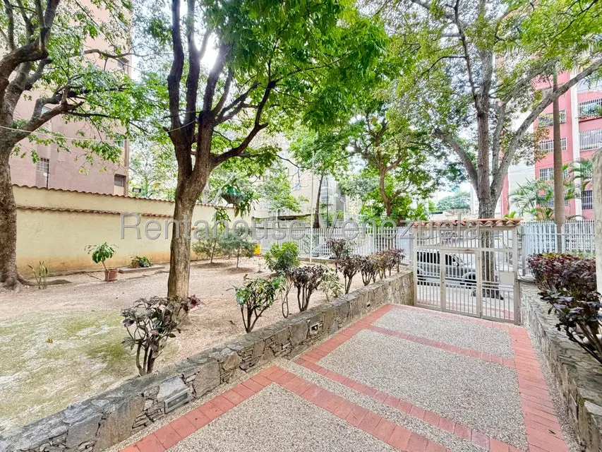 Apartamento (1 Nivel) en Venta en La Urbina, Distrito Metropolitano - 35