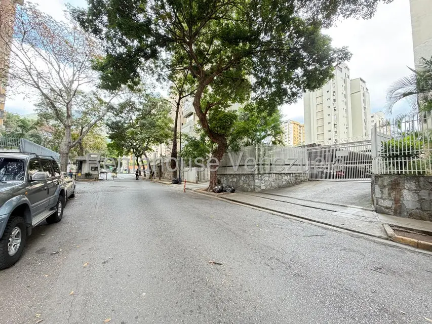 Apartamento (1 Nivel) en Venta en La Urbina, Distrito Metropolitano - 38