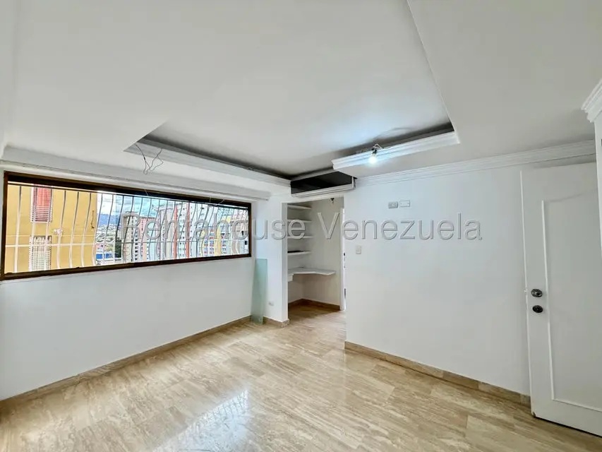Apartamento (1 Nivel) en Venta en La Urbina, Distrito Metropolitano - 9