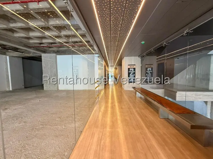 Comercial (Oficina) en Alquiler en Las Mercedes, Distrito Metropolitano - 2