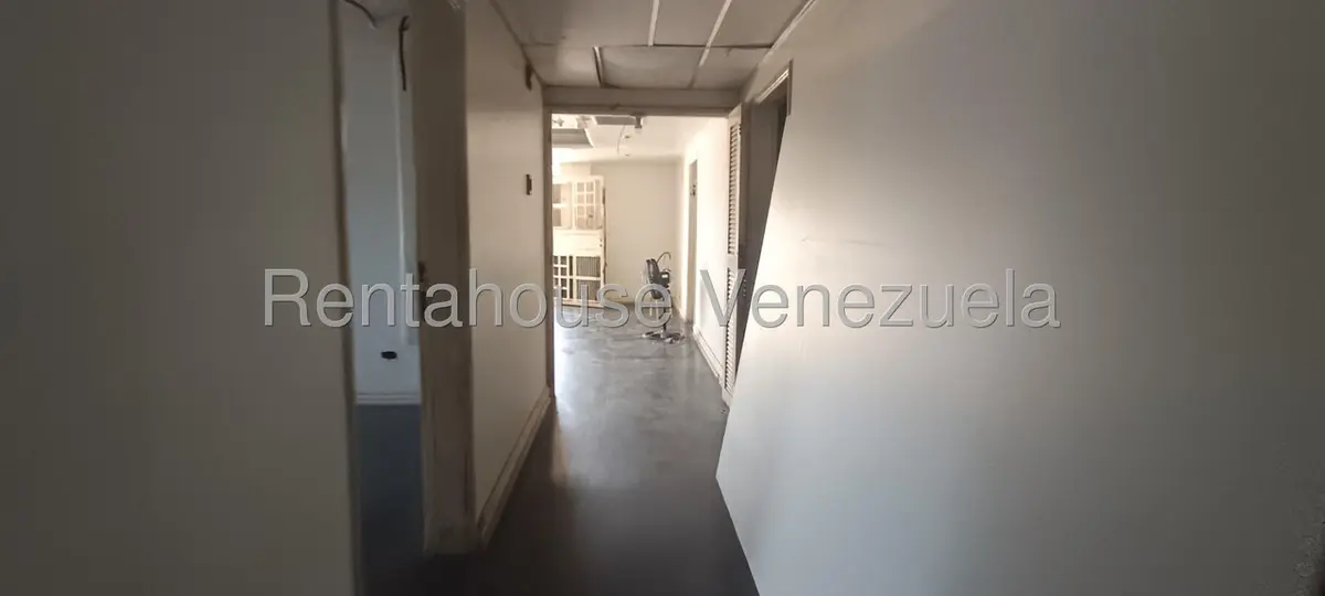 Comercial (Galpon - Deposito) en Venta en Colinas de Bello Monte, Zulia - 3