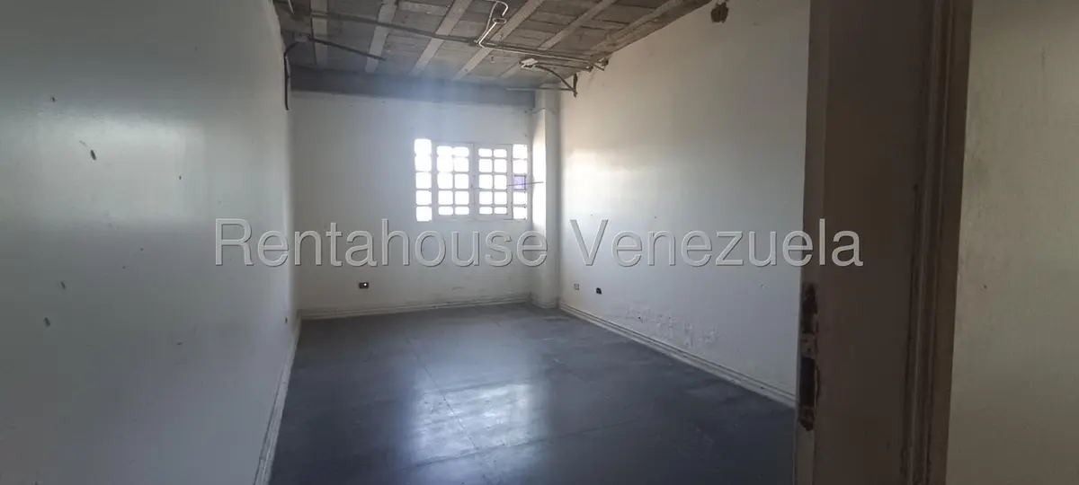 Comercial (Galpon - Deposito) en Venta en Colinas de Bello Monte, Zulia - 4