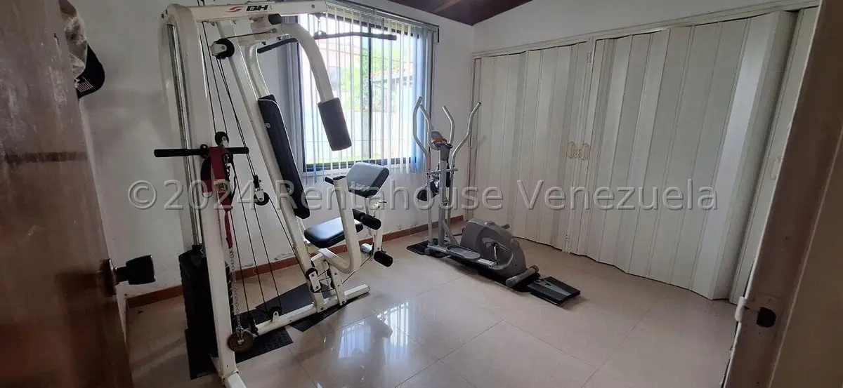 Casa (1 Nivel) en Venta en Club de Campo, Miranda - 23