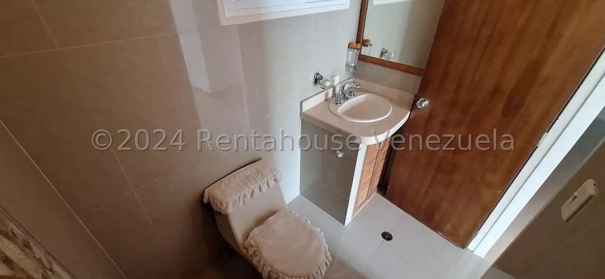 Casa (1 Nivel) en Venta en Club de Campo, Miranda - 25