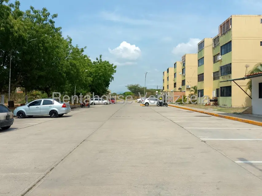 Apartamento (1 Nivel) en Venta en Buenaventura, Carabobo - 3