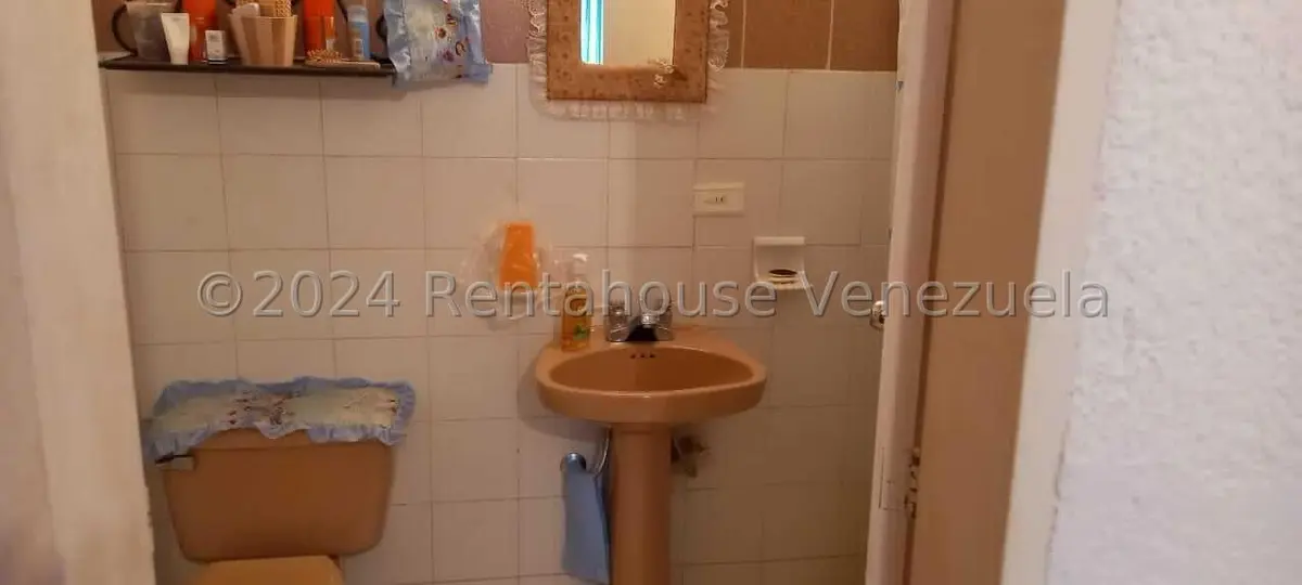 Townhouse (1 Nivel) en Venta en Tacarigua, Miranda - 26