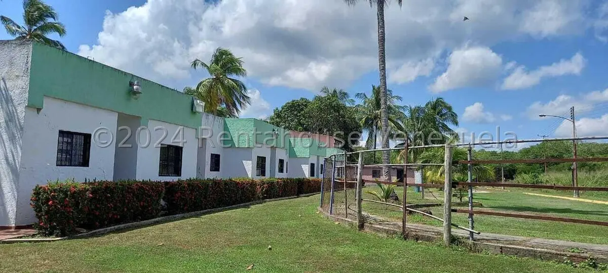 Townhouse (1 Nivel) en Venta en Tacarigua, Miranda - 33