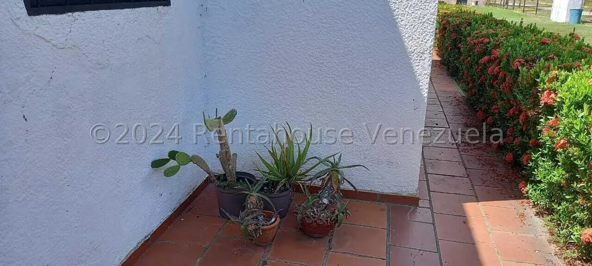 Townhouse (1 Nivel) en Venta en Tacarigua, Miranda - 35