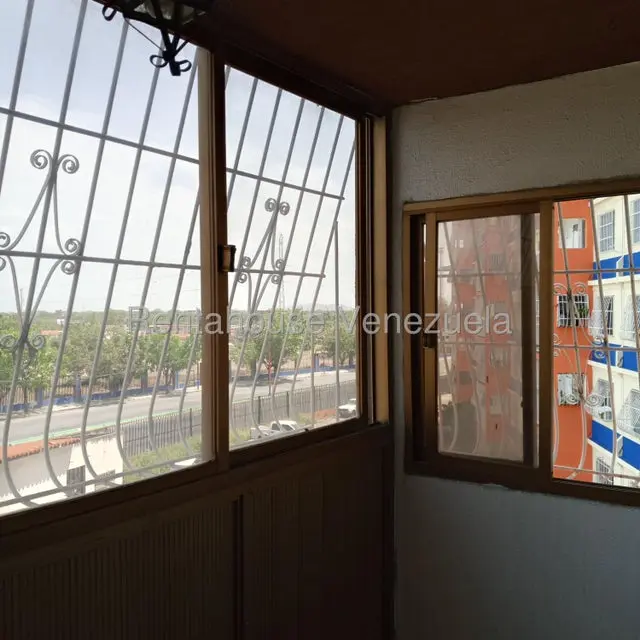Apartamento (1 Nivel) en Venta en Paraparal, Carabobo - 3