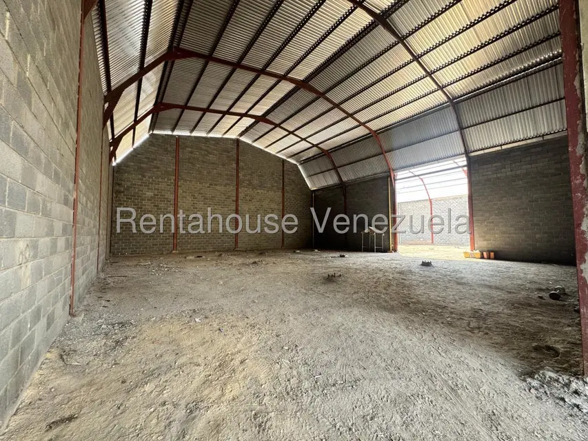 Comercial (Galpon - Deposito) en Venta en Zona Industrial 2, Lara - 17