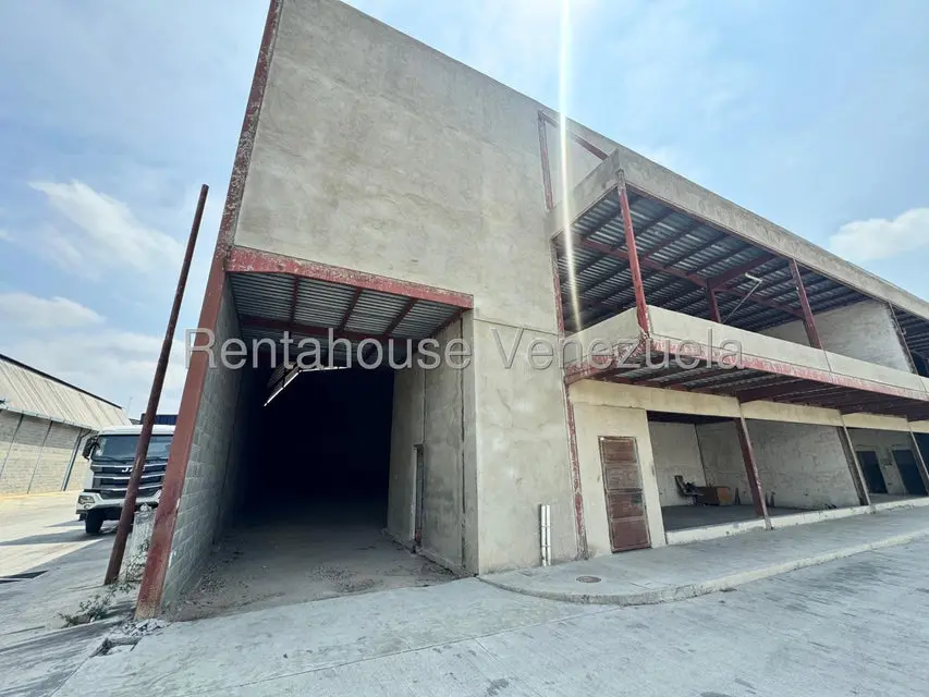 Comercial (Galpon - Deposito) en Venta en Zona Industrial 2, Lara - 19