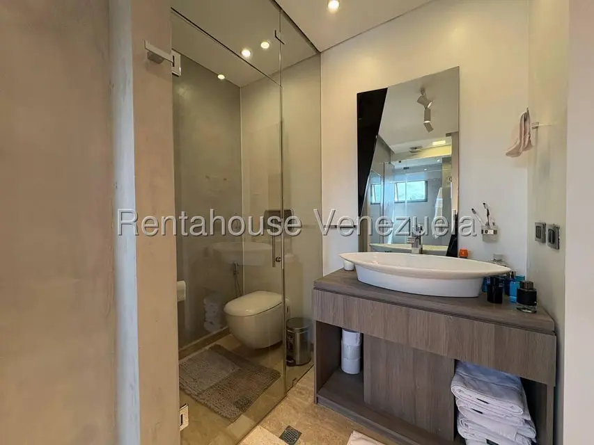 Apartamento (1 Nivel) en Venta en El Rosal, Distrito Metropolitano - 22