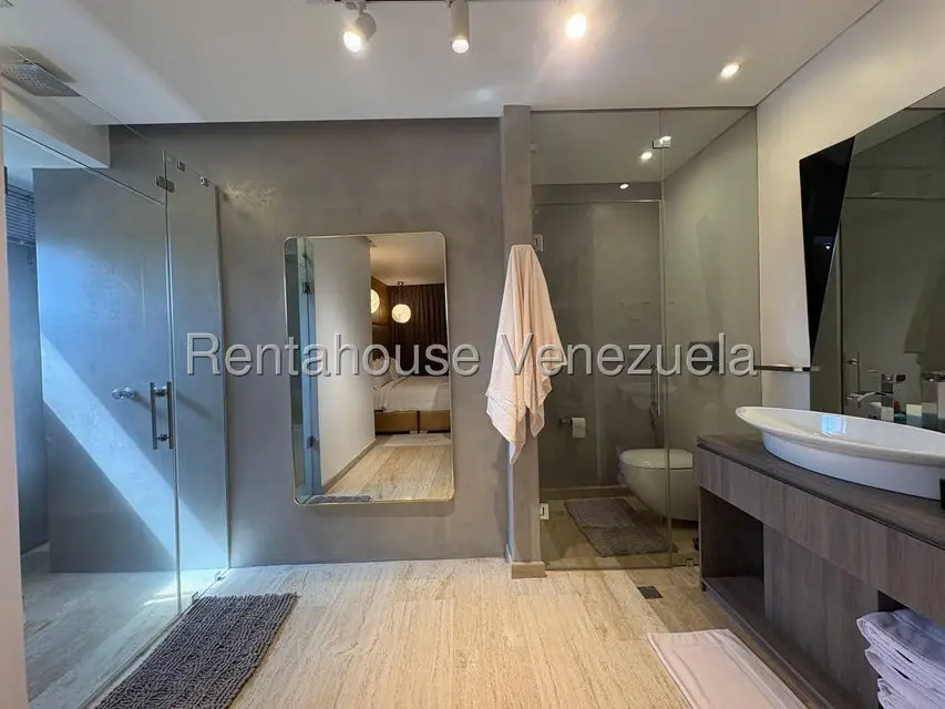 Apartamento (1 Nivel) en Venta en El Rosal, Distrito Metropolitano - 24