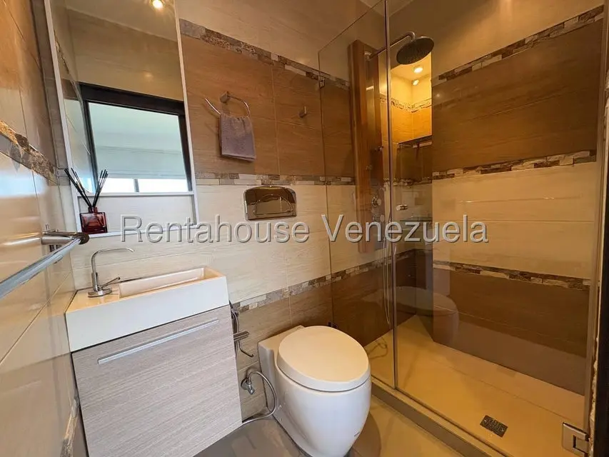 Apartamento (1 Nivel) en Venta en El Rosal, Distrito Metropolitano - 26