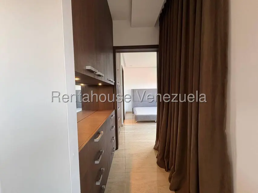 Apartamento (1 Nivel) en Venta en El Rosal, Distrito Metropolitano - 27