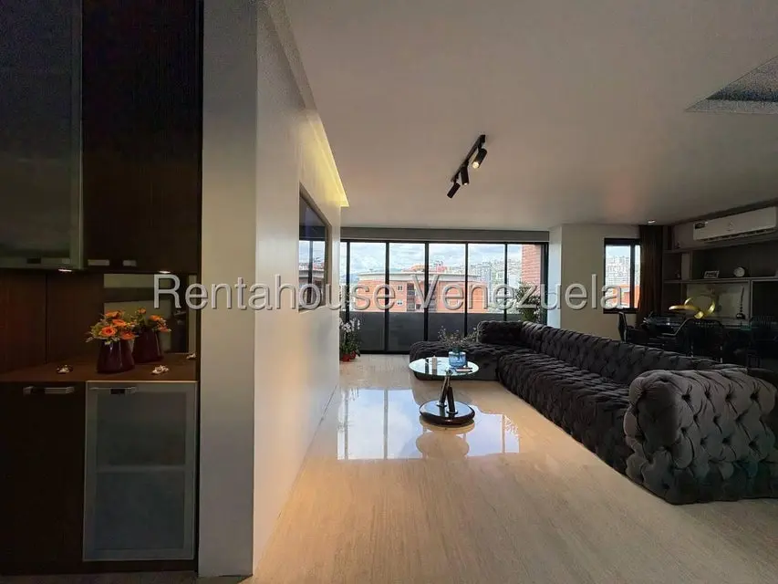 Apartamento (1 Nivel) en Venta en El Rosal, Distrito Metropolitano - 4