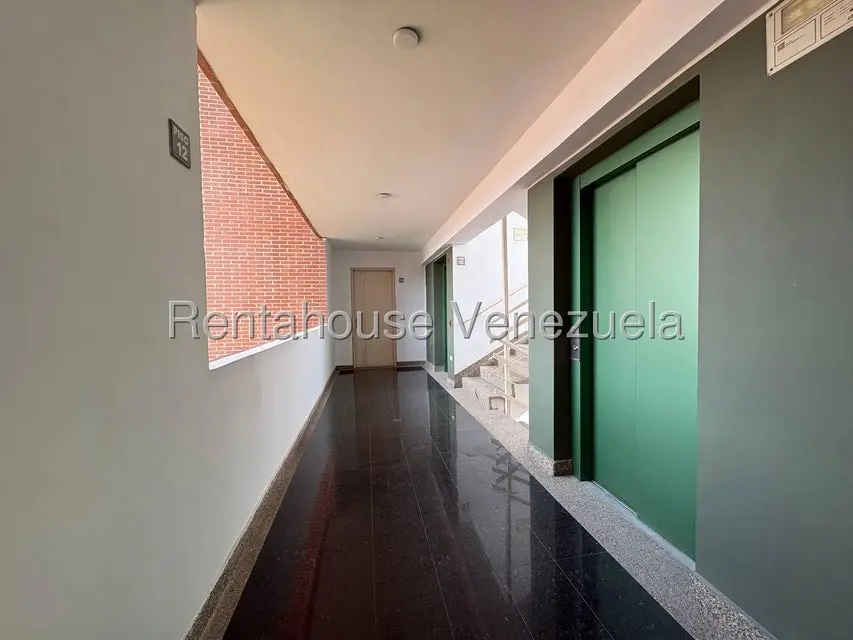 Apartamento (1 Nivel) en Venta en El Rosal, Distrito Metropolitano - 31