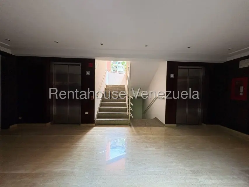 Apartamento (1 Nivel) en Venta en El Rosal, Distrito Metropolitano - 36