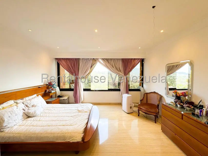 Apartamento (1 Nivel) en Venta en Lomas de San Roman, Distrito Metropolitano - 25