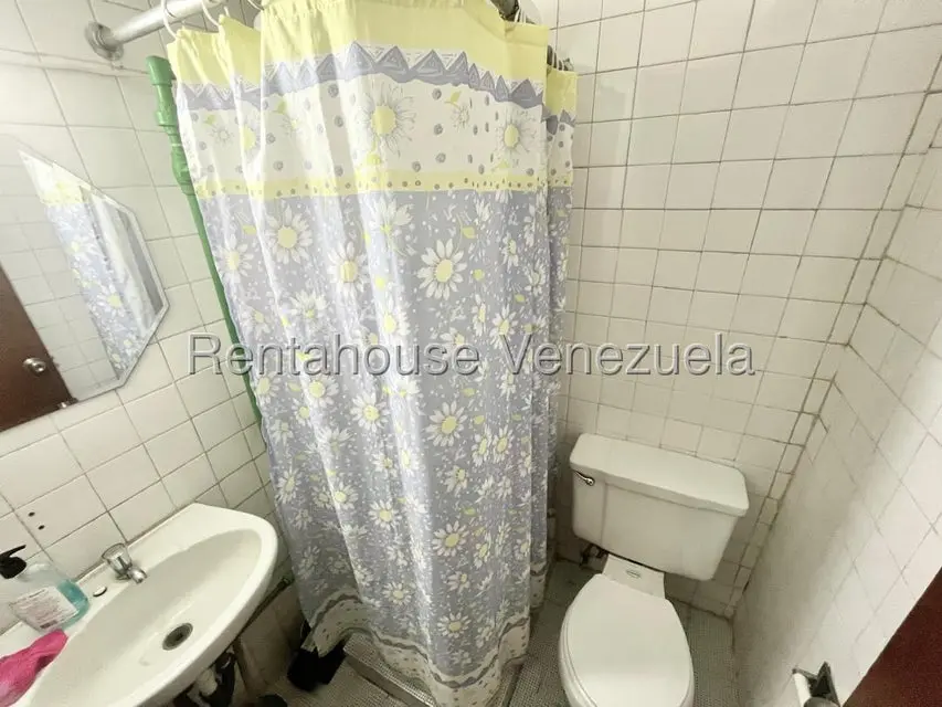 Apartamento (1 Nivel) en Venta en Valle Abajo, Distrito Metropolitano - 23