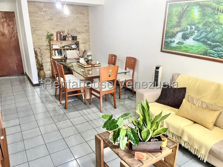 Apartamento (1 Nivel) en Venta en Valle Abajo, Distrito Metropolitano - 5
