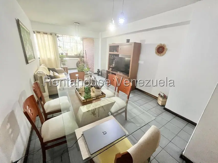 Apartamento (1 Nivel) en Venta en Valle Abajo, Distrito Metropolitano - 8