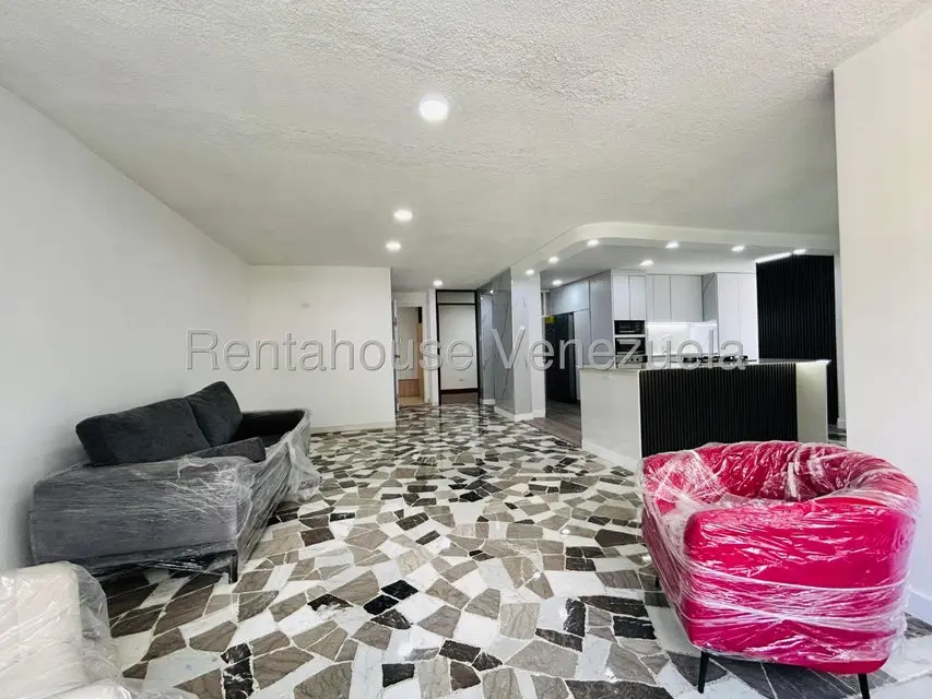 Apartamento (1 Nivel) en Venta en Los Palos Grandes, Distrito Metropolitano - 26