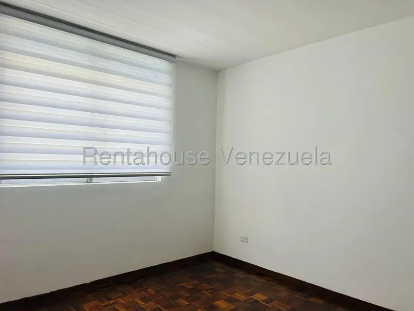 Apartamento (1 Nivel) en Venta en Los Palos Grandes, Distrito Metropolitano - 43
