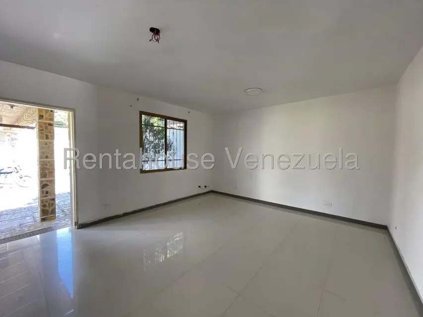 Casa (1 Nivel) en Alquiler en El Limon, Aragua - 13