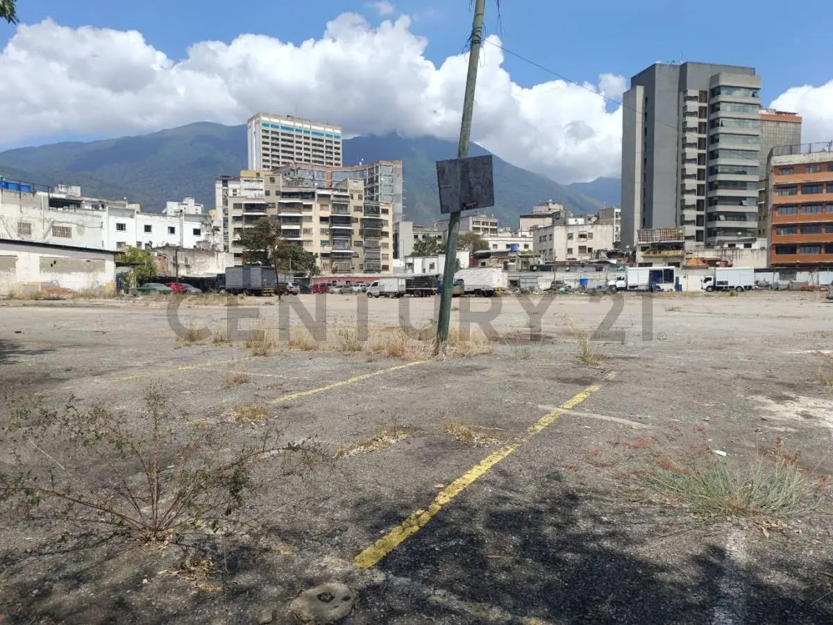 Av. casanova Bello Monte parroquia El Recreo terreno venta - 3