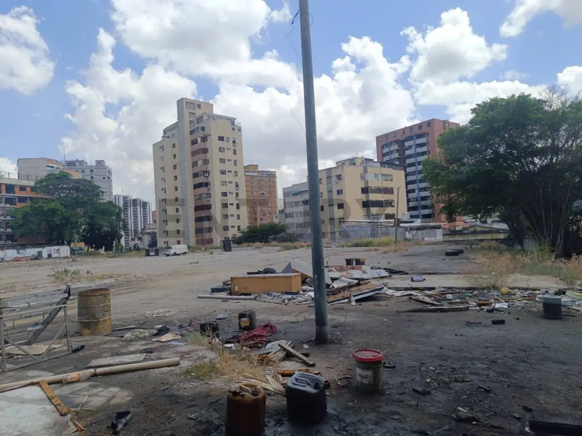 Av. casanova Bello Monte parroquia El Recreo terreno venta - 7