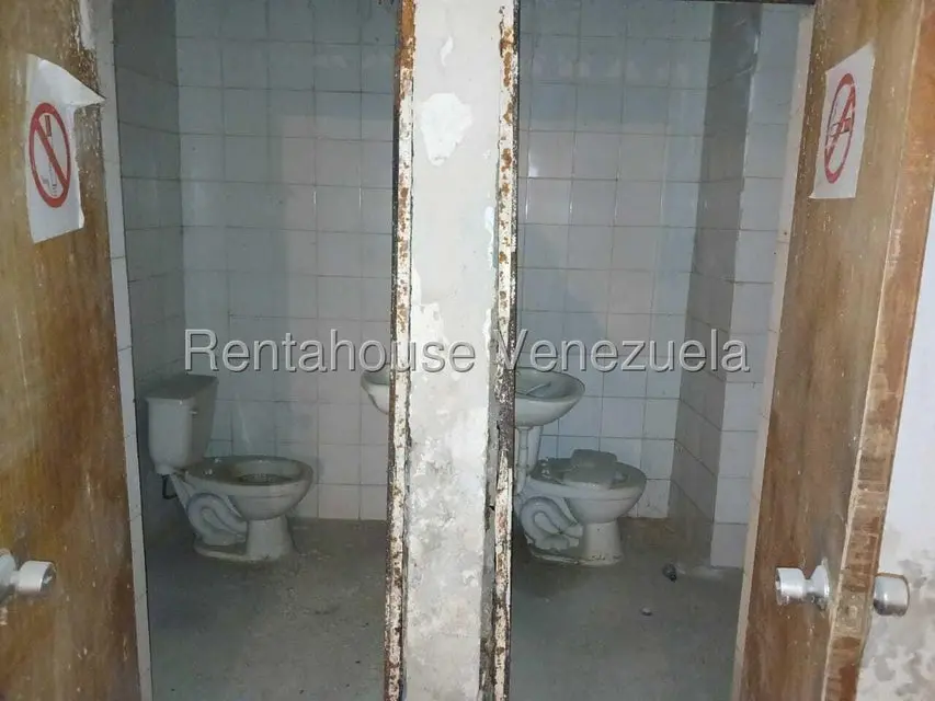 Comercial (Local Comercial) en Alquiler en Catia, Distrito Metropolitano - 28