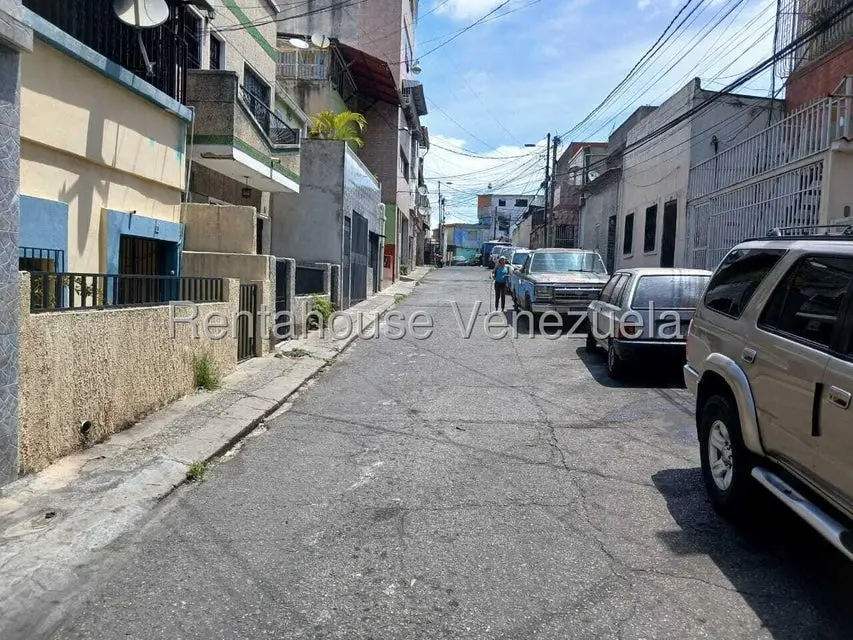 Comercial (Local Comercial) en Alquiler en Catia, Distrito Metropolitano - 4