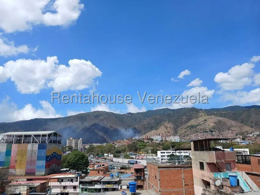 Comercial (Local Comercial) en Alquiler en Catia, Distrito Metropolitano - 6