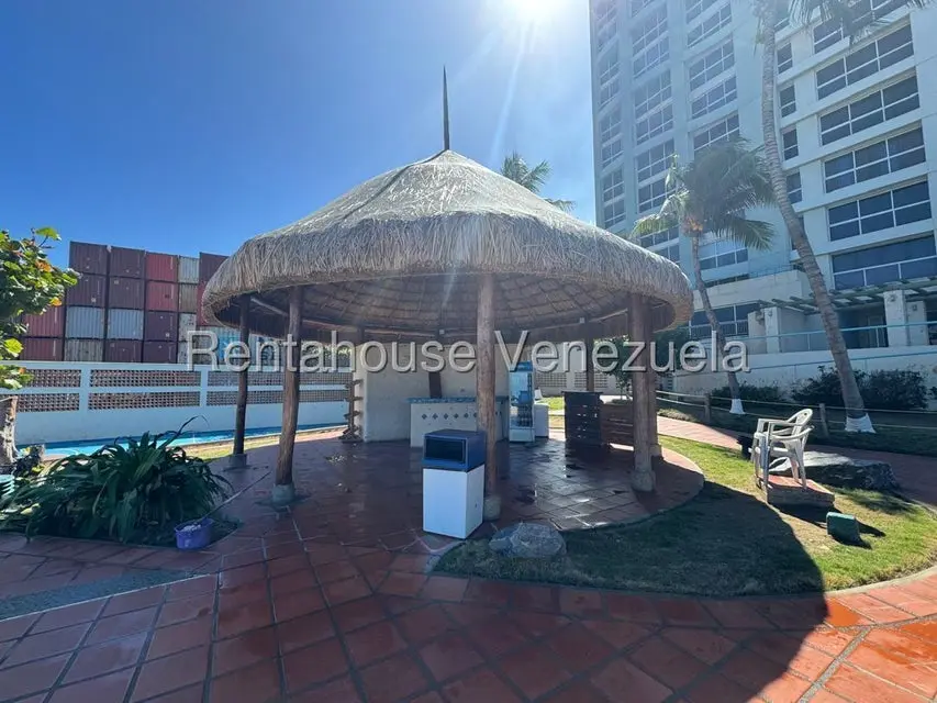 Apartamento (1 Nivel) en Alquiler en Playa Grande, Vargas - 5