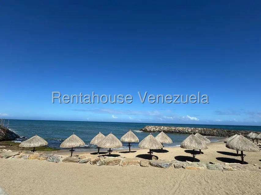 Apartamento (1 Nivel) en Alquiler en Playa Grande, Vargas - 6